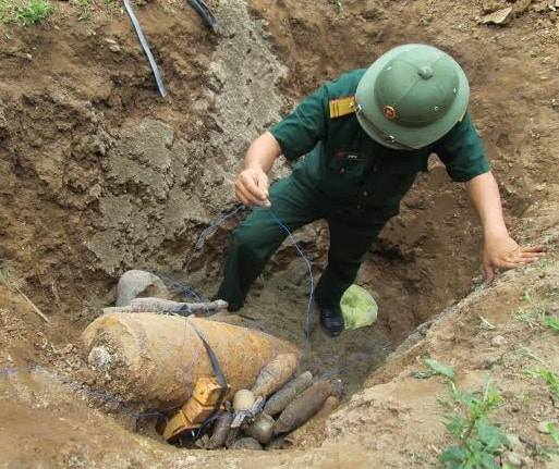 Hủy thành công quả bom nặng 250kg