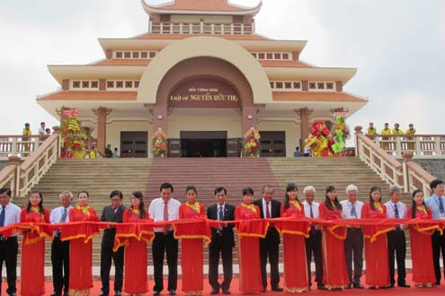 Lễ khánh thành và đón nhận bằng xếp hạng Di tích quốc gia khu lưu niệm Luật sư Nguyễn Hữu Thọ