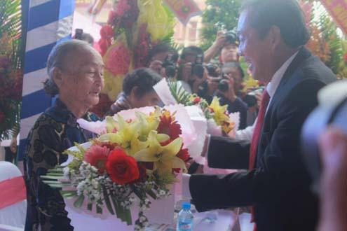 Lễ khánh thành và đón nhận bằng xếp hạng Di tích quốc gia khu lưu niệm Luật sư Nguyễn Hữu Thọ