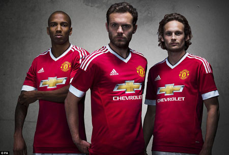 Dàn sao Man.United đậm chất ‘Quỷ đỏ” trong màu áo mới