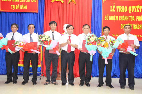 TAND cấp cao tại Đà Nẵng: Trao quyết định bổ nhiệm Chánh tòa, Phó Chánh tòa các Tòa chuyên trách