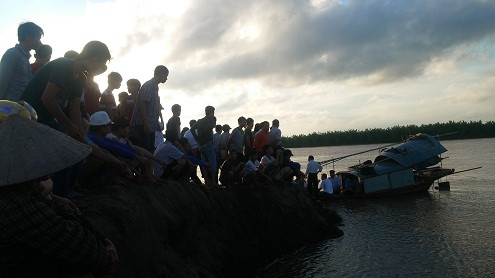 Nam Định: 4 học sinh rủ nhau tắm sông, 1 người chết đuối