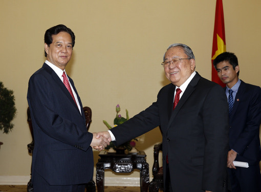 Thủ tướng Nguyễn Tấn Dũng tiếp Thống đốc Ngân hàng Trung ương Myanmar 