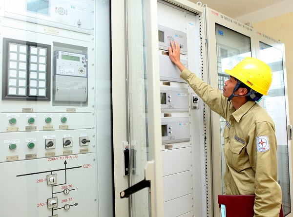 EVN HANOI thông báo việc gián đoạn nguồn cấp cho máy AT1 tại trạm 500kV Hiệp Hòa