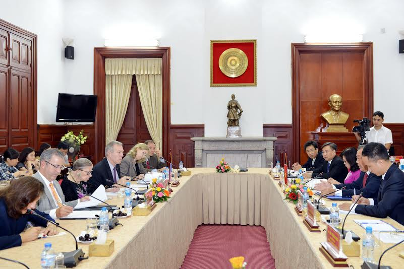Hội đàm giữa TANDTC Việt Nam và Đoàn đại biểu Tòa án tối cao Hoa Kỳ