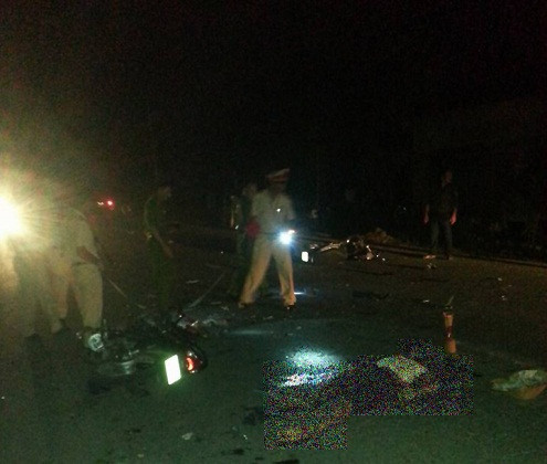 Phú Thọ: Hai xe máy đấu đầu, 1 người chết 4 người bị thương