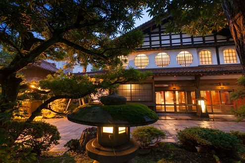 Khám phá Nishiyama Onsen Keiunkan - khách sạn lâu đời nhất thế giới 