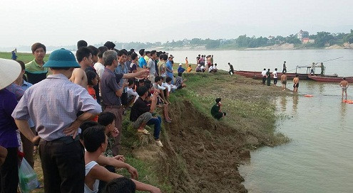 Phú Thọ: 2 học sinh đuối nước thương tâm khi tắm sông