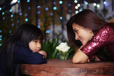 Những mỹ nhân quyết định không đi thêm bước nữa để nuôi con của showbiz Việt