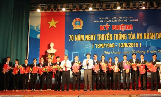 TAND tỉnh Hậu Giang long trọng tổ chức Lễ kỷ niệm 70 ngày Truyền thống TAND