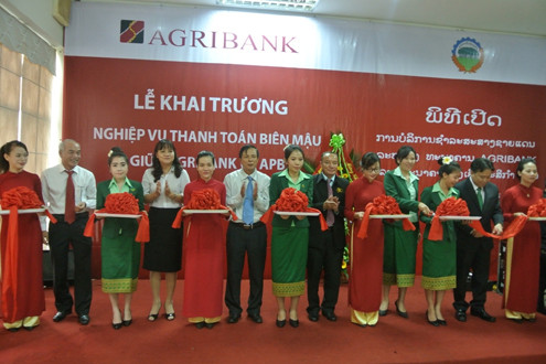 Khai trương hoạt động Thanh toán biên mậu qua cửa khẩu quốc tế Lao Bảo - Đansavanh
