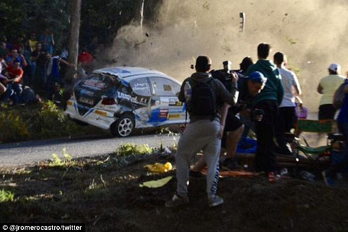 Tai nạn khủng khiếp tại giải đua xe hơi La Coruna
