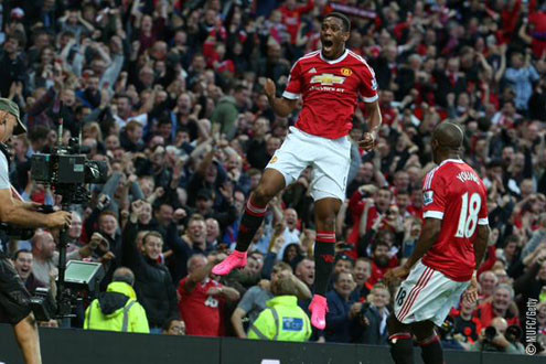 Manchester United-Liverpool 3-1: Martial toả sáng trận ra mắt