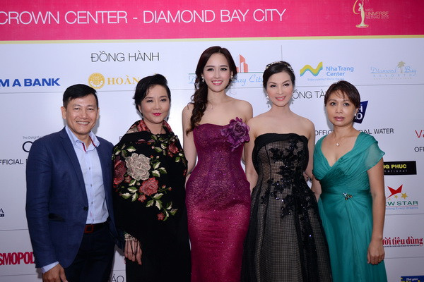Lộ diện 45 thí sinh vào vòng chung kết Hoa hậu Hoàn Vũ Việt Nam 2015