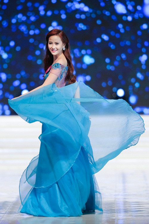 Lộ diện 45 thí sinh vào Chung kết Hoa hậu hoàn vũ 2015