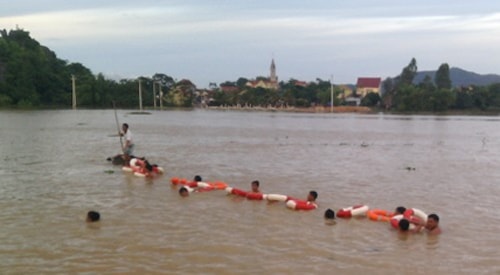  Nghệ An: 5 học sinh tử vong vì mưa lũ