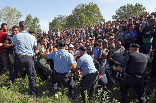 Cuộc khủng hoảng di cư khiến châu Âu ngày càng chia rẽ