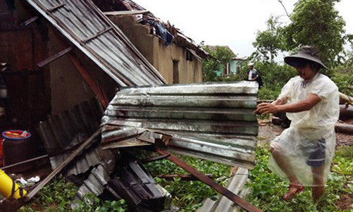 Lâm Đồng: Lốc xoáy làm 25 ngôi nhà bị tốc mái