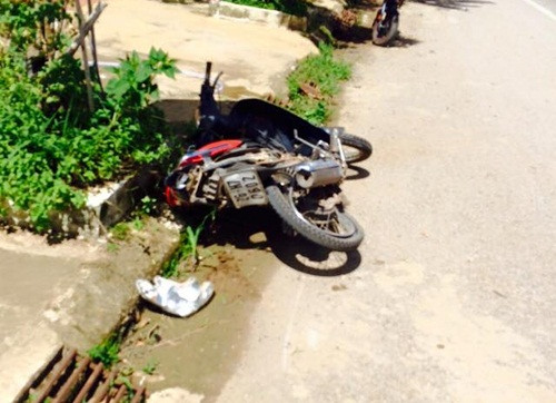 Xe VTV tông xe máy văng 30 mét, một người tử vong