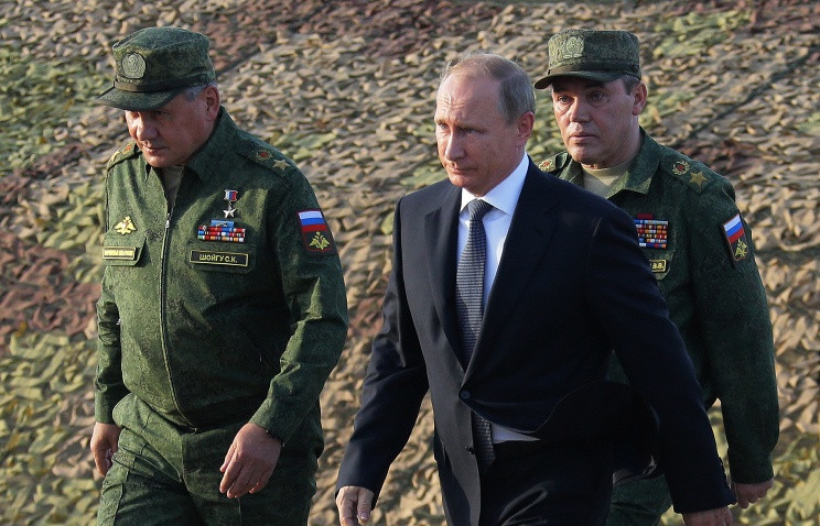 Tổng thống Putin: Cần ổn định tài chính trong lĩnh vực quốc phòng