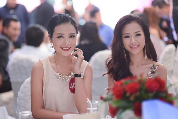 Hoa hậu Hoàn Vũ tổ chức gây quỹ từ thiện hơn 300 triệu đồng