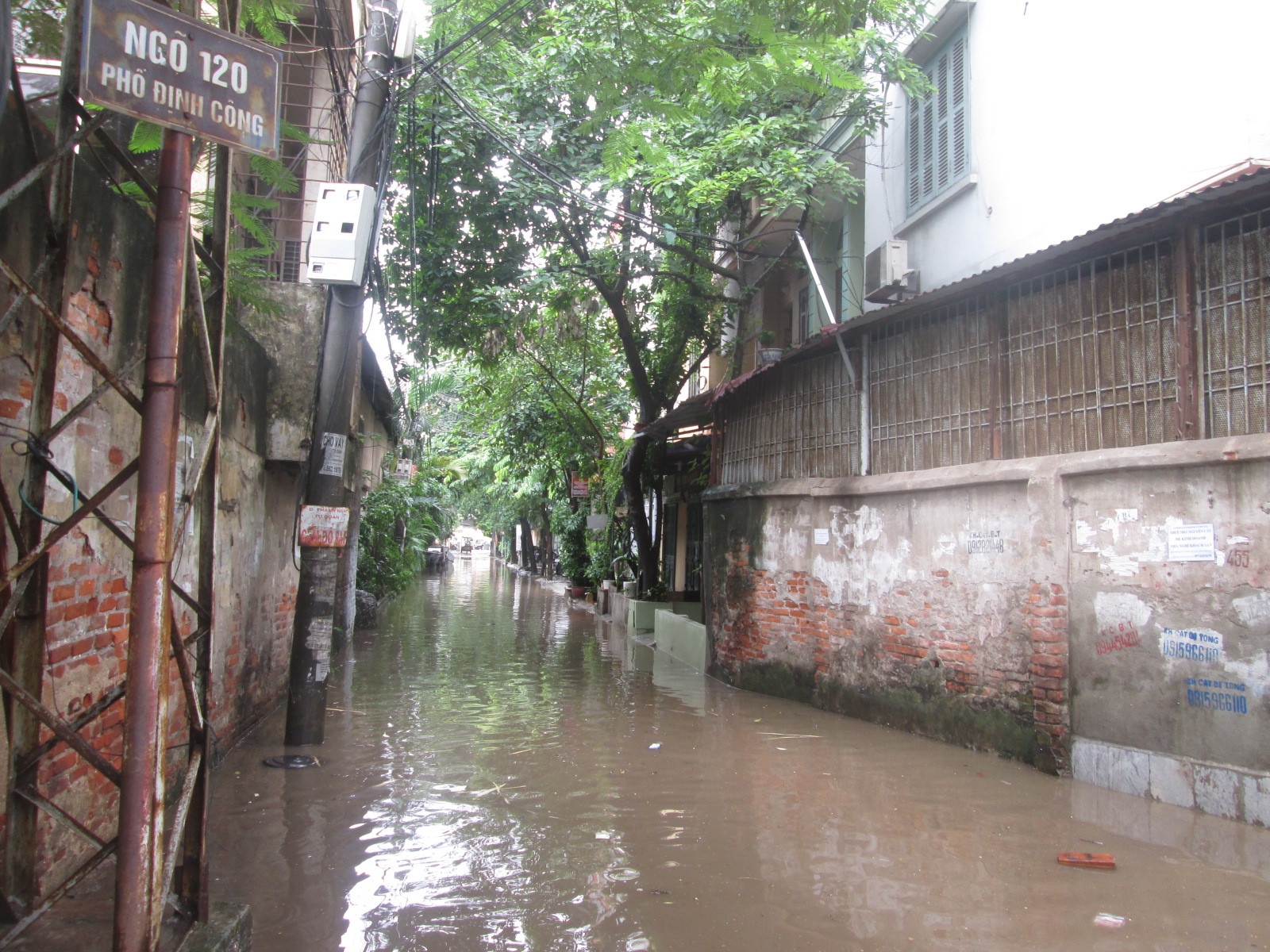 Hà Nội: Tích cực xả nước sau mưa lớn