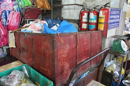 TT-Huế: Tiểu thương lo ngại về mất an toàn cháy nổ ở chợ Đông Ba