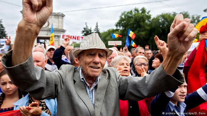 Moldova: 20.000 người biểu tình đòi Tổng thống từ chức