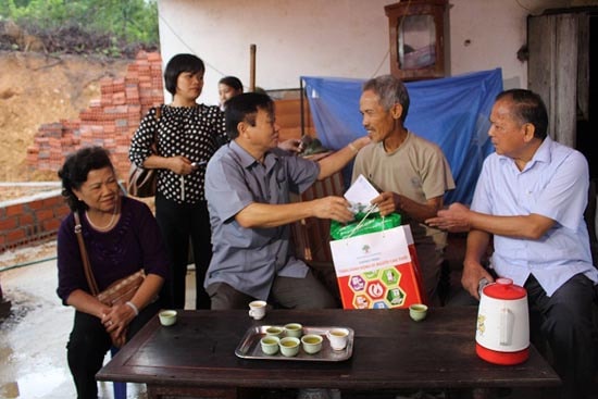 Nhân Tháng hành động vì người cao tuổi:  Xóa bỏ phân biệt đối xử vì lý do tuổi tác