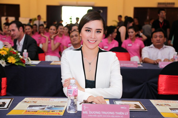 Thí sinh Hoa hậu Hoàn Vũ Việt Nam 2015 sẵn sàng cho đêm chung kết 