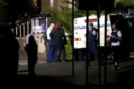 Tin nóng: Nổ súng trước trụ sở cảnh sát ở Sydney, 2 người thiệt mạng