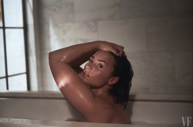 Tin tức giải trí ngày 6/10: Demi Lovato gây sốc với ảnh nude