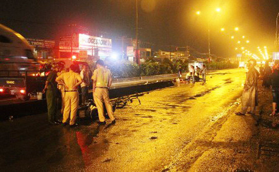 Tin tức tai nạn giao thông ngày 9/10: Hai chị em dâu chết thảm dưới bánh xe khách