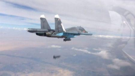 Máy bay Nga tiếp tục oanh tạc Syria, nổ lớn làm rung chuyển căn cứ IS 