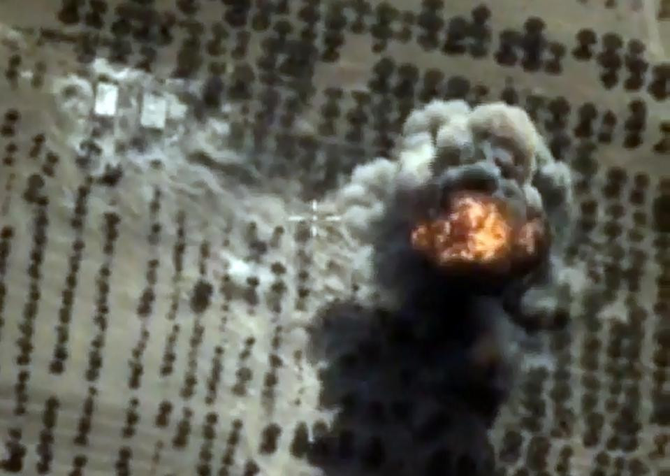 Tin nóng: Không quân Nga yểm trợ quân đội Syria tấn công phe nổi dậy