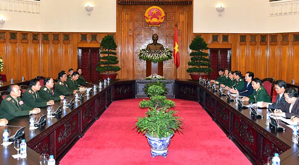 Thủ tướng tiếp Tổng tham mưu trưởng QĐND Lào
