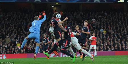 Cận cảnh Arsenal hạ gục Bayern Munich nhờ “siêu dự bị