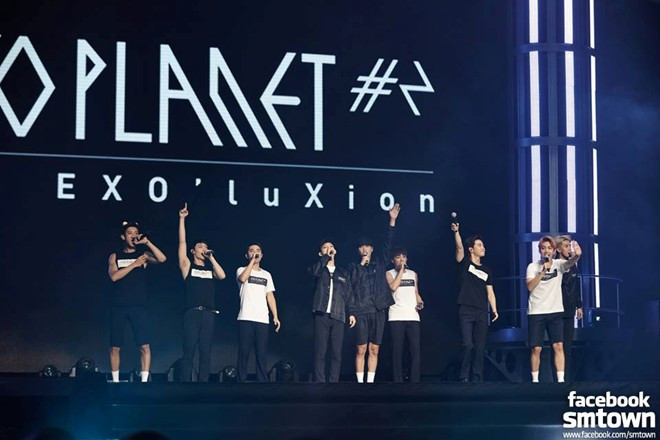 Mãn nhãn concert mới nhất của EXO tại Quảng Châu