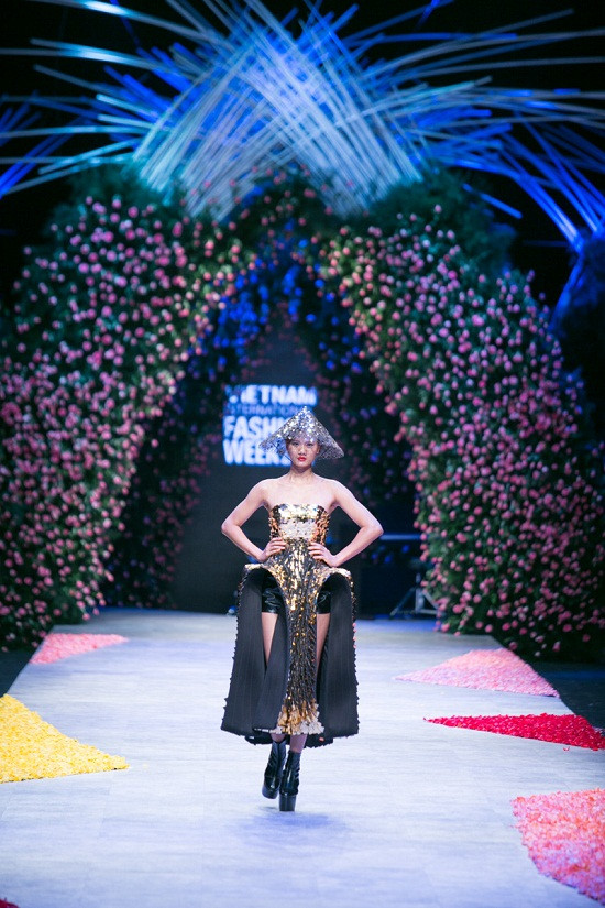 5 dấu ấn khó quên của Vietnam International Fashion Week 2015