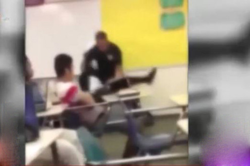 Nữ học sinh da màu bị cảnh sát dùng vũ lực lôi ra khỏi lớp làm rúng động nước Mỹ