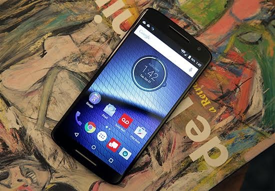 Motorola công bố bộ đôi Droid mới cấu hình 