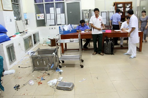 Quảng Ngãi: Truy sát kinh hoàng trong bệnh viện