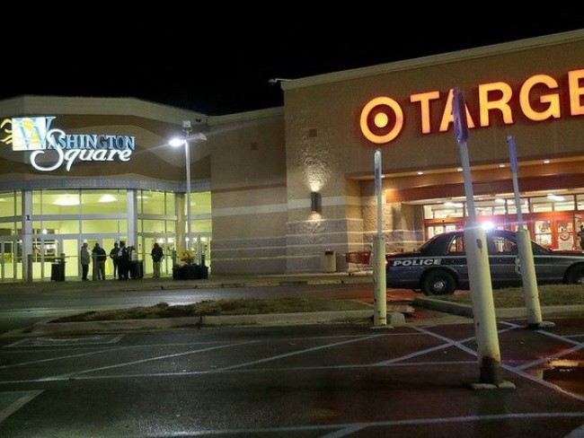 Mỹ: Thêm vụ nổ súng tại trung tâm mua sắm, 3 người bị thương
