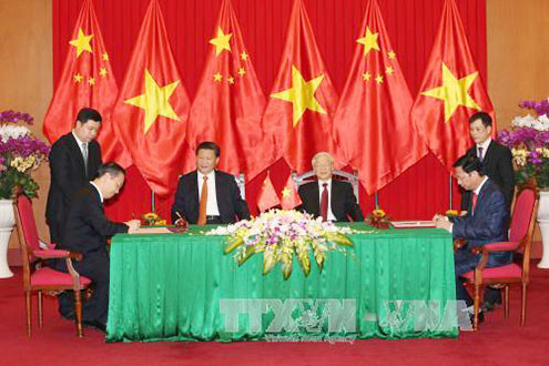 Việt Nam-Trung Quốc ký kết nhiều văn bản, thỏa thuận hợp tác