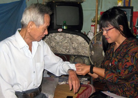 Những sao Việt dũng cảm giành giật sự sống trước bệnh tật