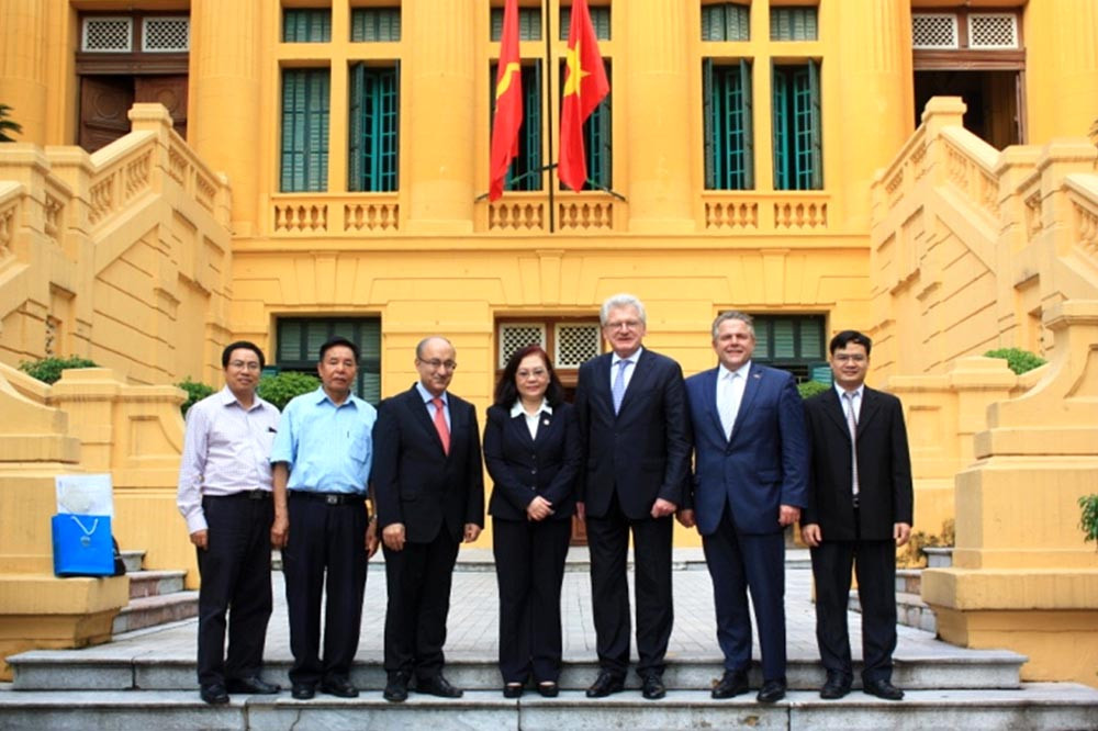 Thẩm phán TANDTC Nguyễn Thị Hoàng Anh tiếp Đoàn chuyên gia CHLB Đức