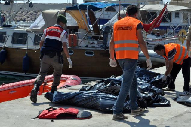 Tiếp tục một thuyền của người di cư bị chìm làm 14 người thiệt mạng