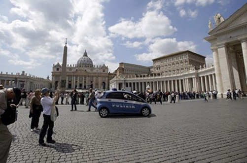 Triệt phá một mạng lưới khủng bố quốc tế nhằm vào Italy và Tòa thánh Vatican