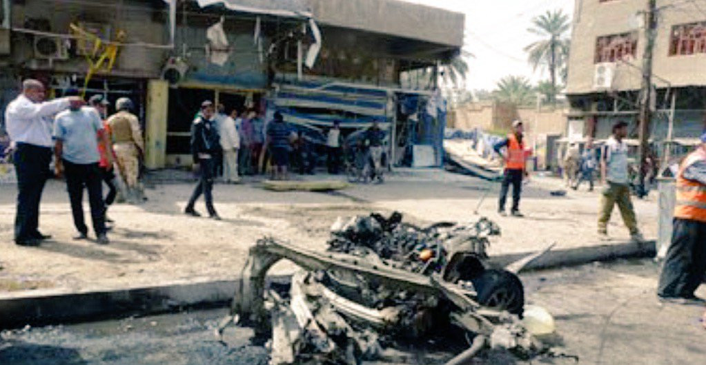 Nóng: Đám tang chiến binh Shiite hỗn loạn vì đánh bom liều chết
