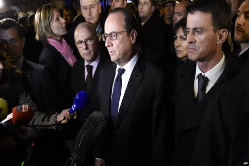 Vụ khủng bố Paris: 2 kẻ đánh bom giả làm người tị nạn vào Pháp